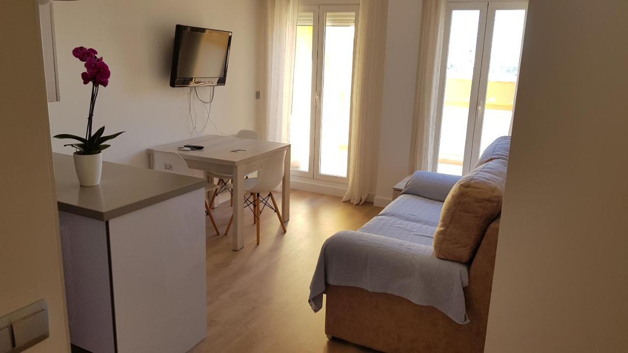 Penthouse Sea Views + Private Solarium Apartment Fuengirola Exterior photo